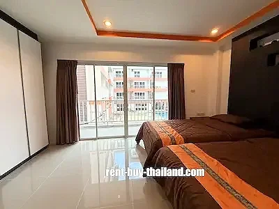 pool-view-condo-pratumnak