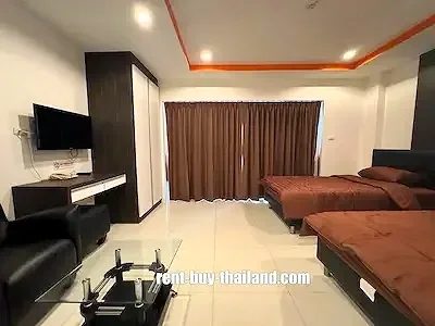 pool-view-studio-condo