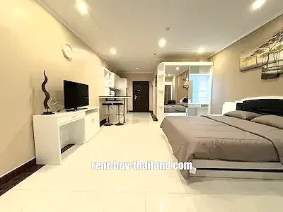 Large 1 bedroom, condo rentals Jomtien, low rent condos
