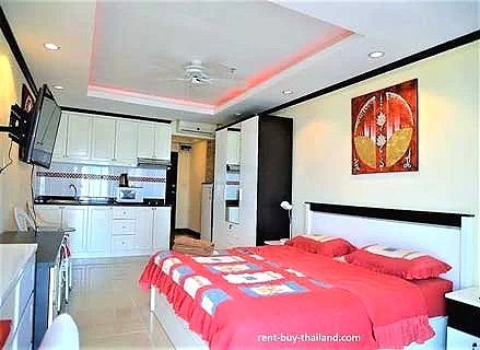 jomtien-beach-condo-s; jomtien-beach; beachfront-condo;
