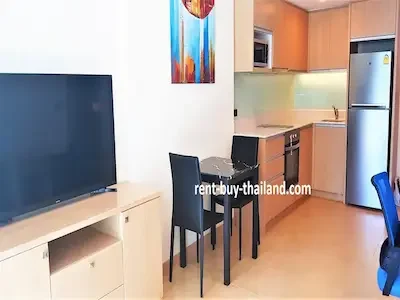 1 bed corner condo for sale, 1 bed condo Jomtien, corner condo Baan Suan