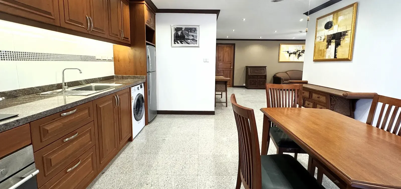 thailand-apartments-royal-hill-resort-2-bedroom-pattaya.webp