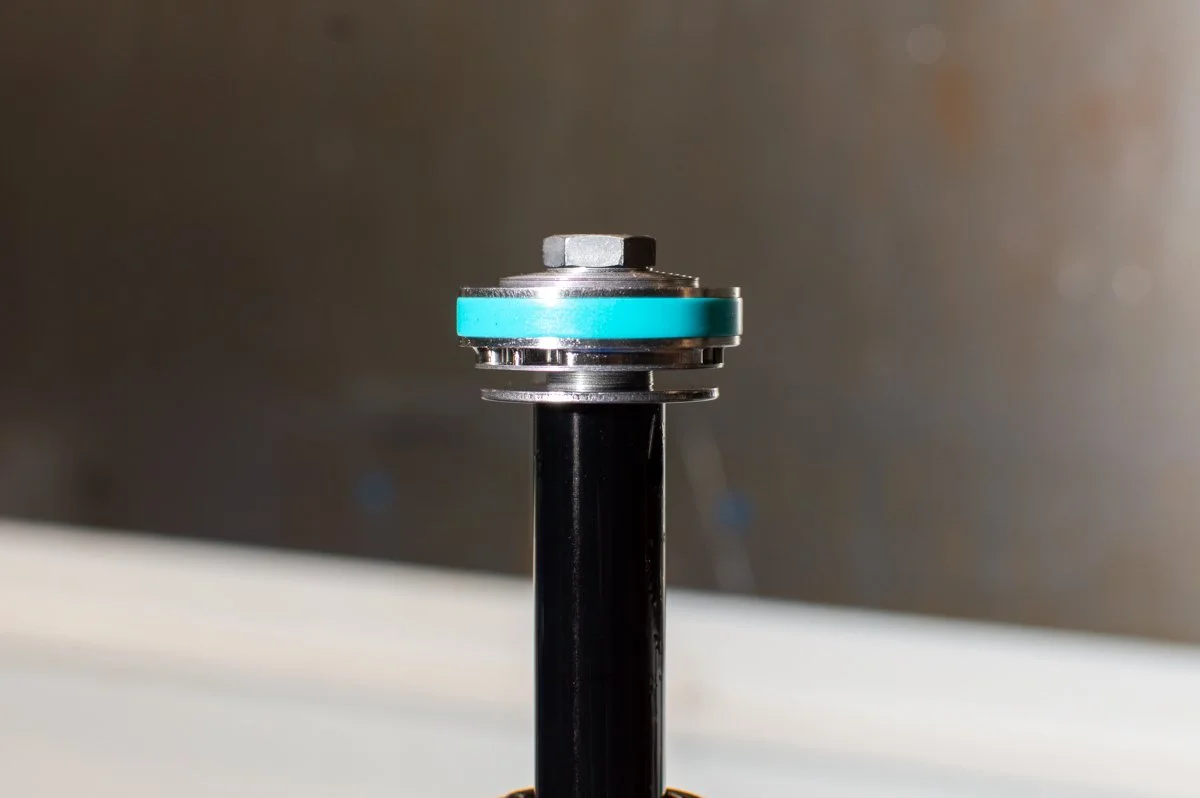 Fluid Focus-bomber-cr-piston-kit-tuning-marzocchi-mtb-shock-5.JPG