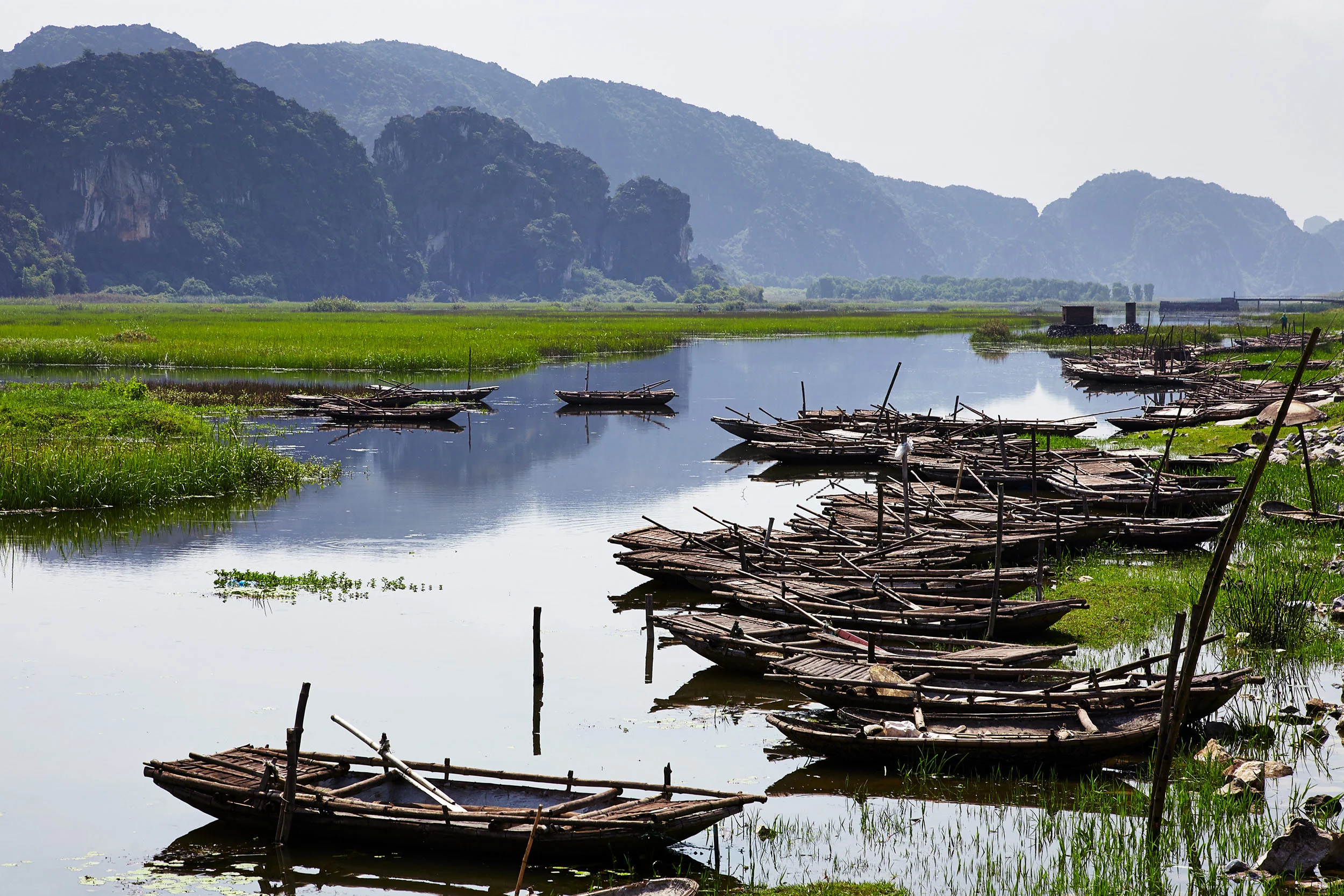 Landscape_Lake_Boats.jpg