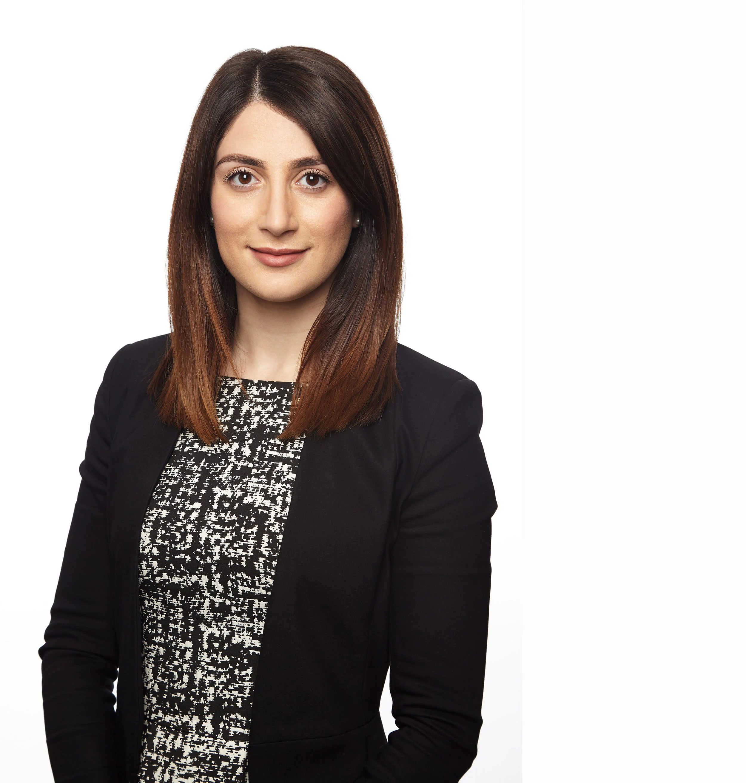 People_Corporate_Portrait_Female_01.jpg