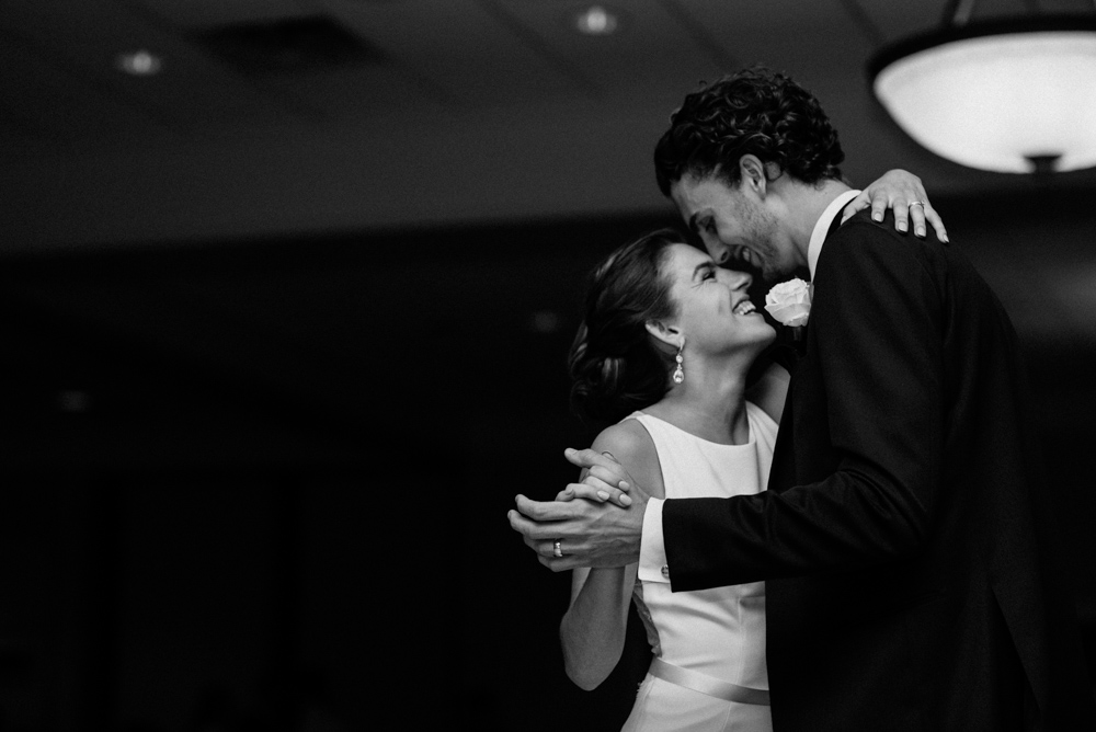 delexi-sean-golden-valley-mn-wedding-sneaks-24.jpg