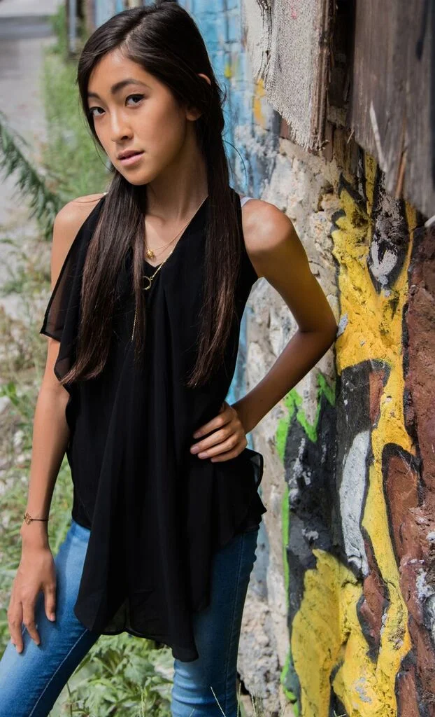 Photo: Megan Kliethermes Model: Emma Designer: ensemble Jewelry: MCK Brands 