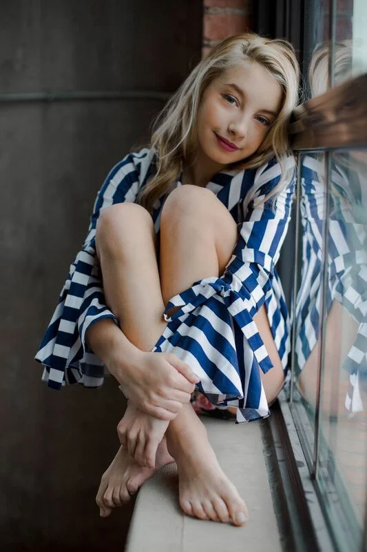 Model: Jade Photo: Syndey Sneed Hair: Geena Mericle MUA: Aya Andel