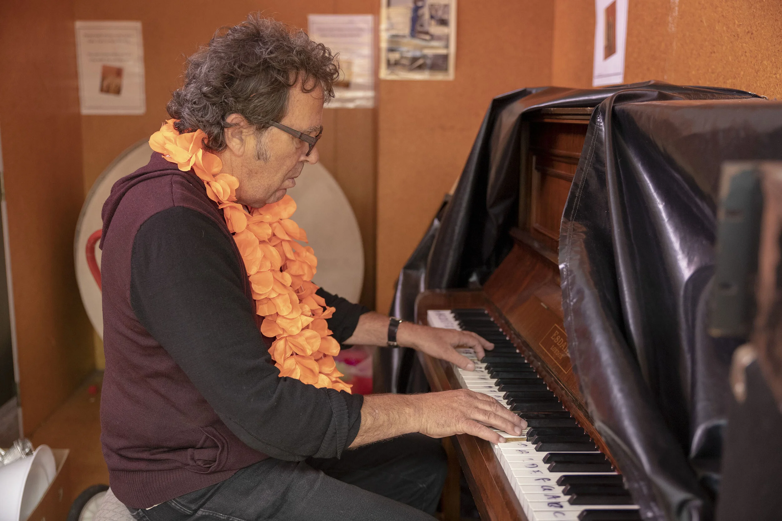 Jessica O'Brien - 020_DCM_xmas_2009 copy.jpg