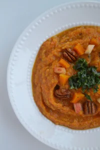 Recipe and photo from Amanda of Nutritionist Reviews