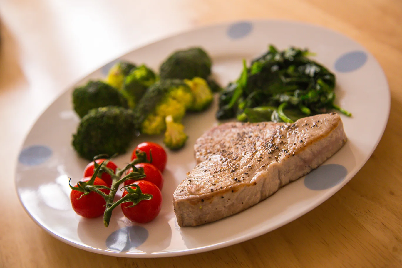 Tasty Tuna Steak and Vegetables
