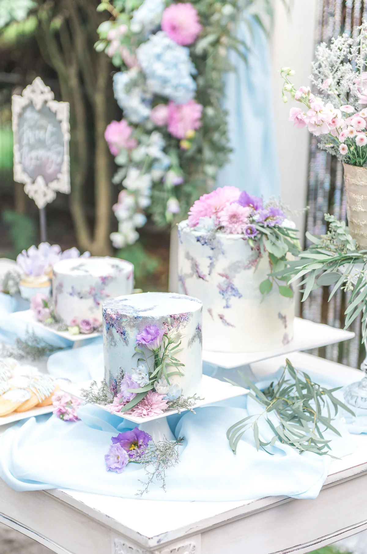 dloveaffair_caketable_love_pretty.jpg