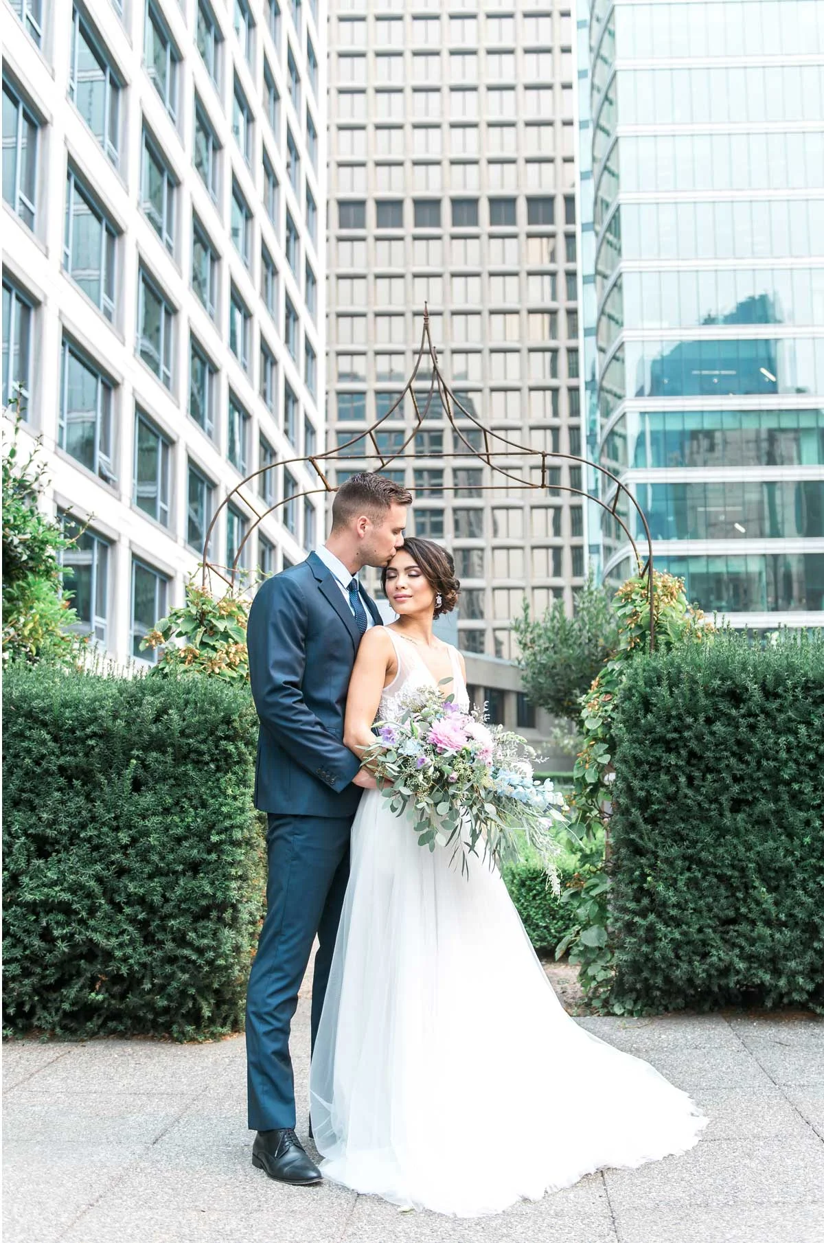 dloveaffair_bride_groom_fairmontwaterfront.jpg