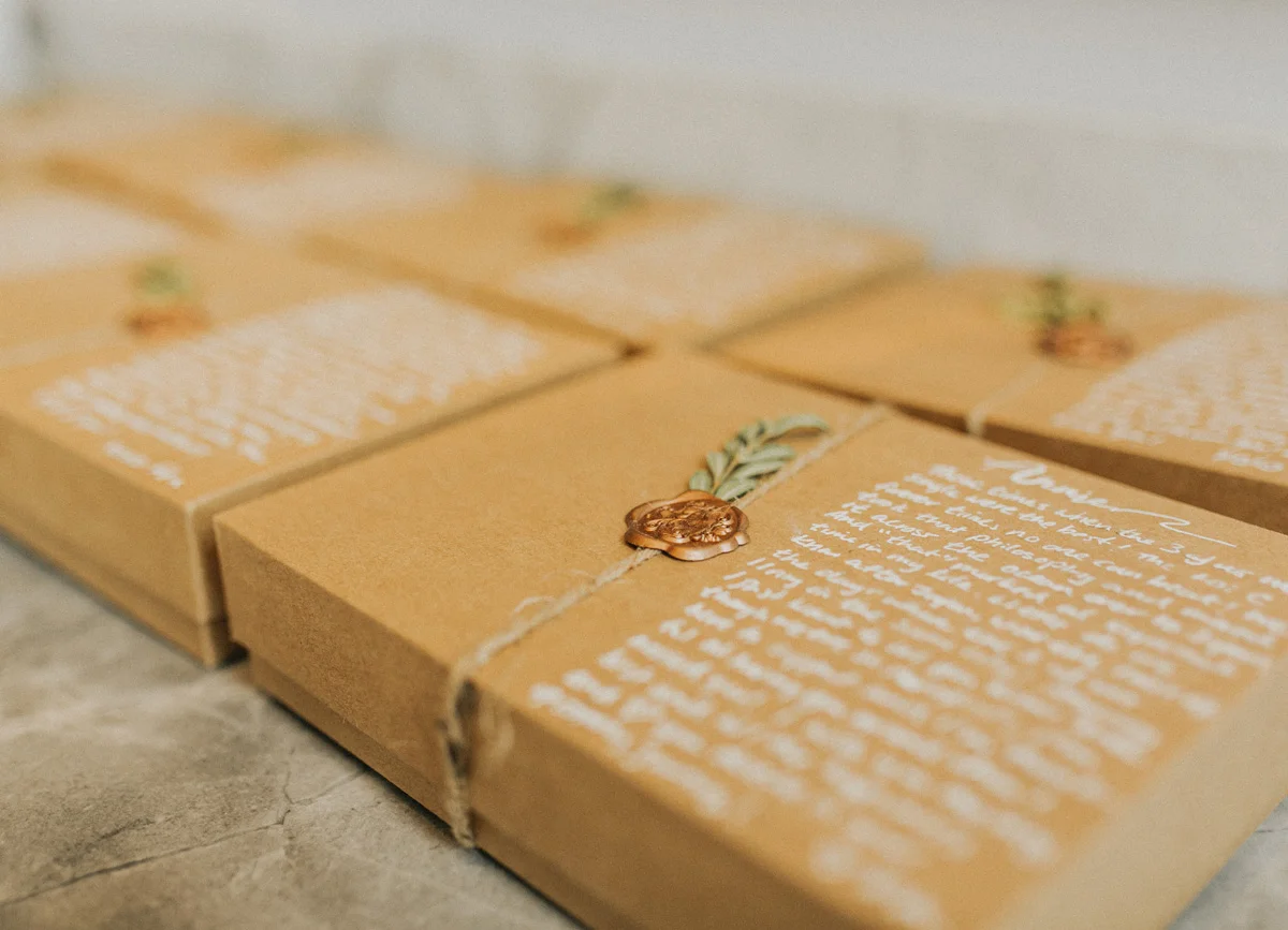 dloveaffair_wedding_bridesmaids_gift.jpg