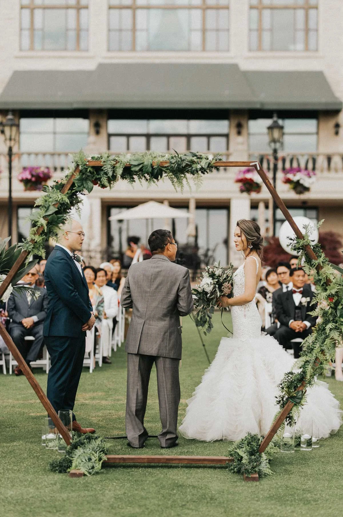 swaneset_flower_arch_wedding_ceremony.jpg