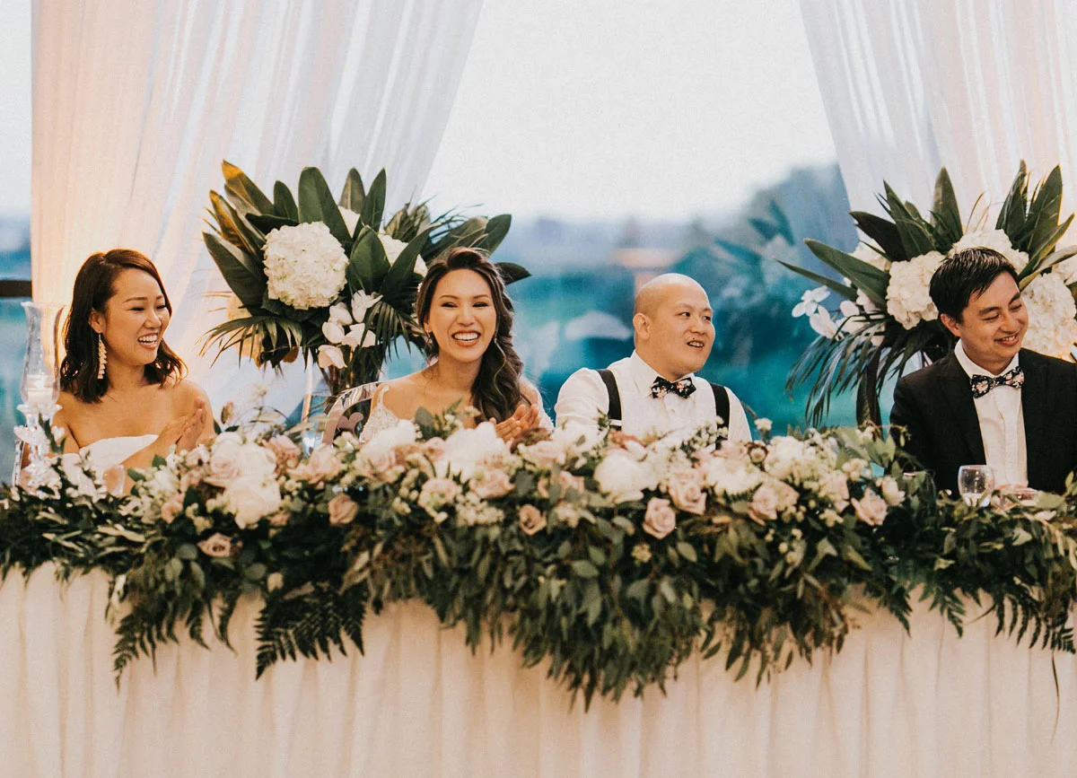dloveaffair_swaneset_headtable.jpg