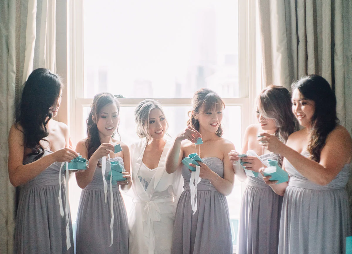dloveaffair_wedding_bride_bridalparty_sqaud.jpg
