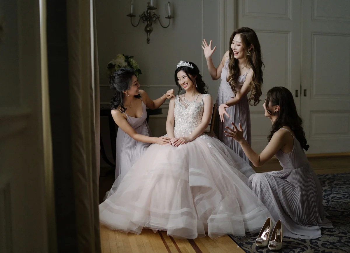 dloveaffair_bridalparty_bride.jpg