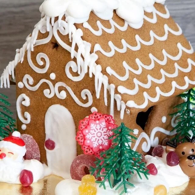 Gluten Free Holiday Gingerbread House Kit.