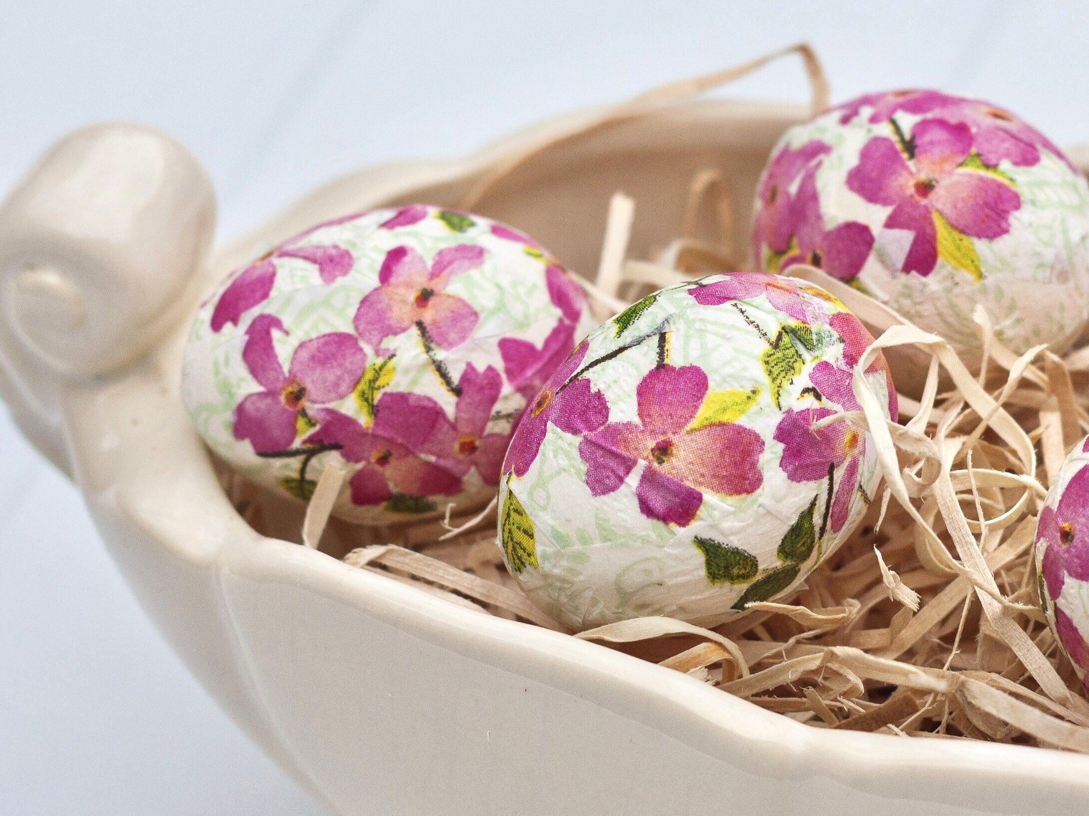 Six Easter egg napkin rings with pastel ribbon Plaid, Purple 