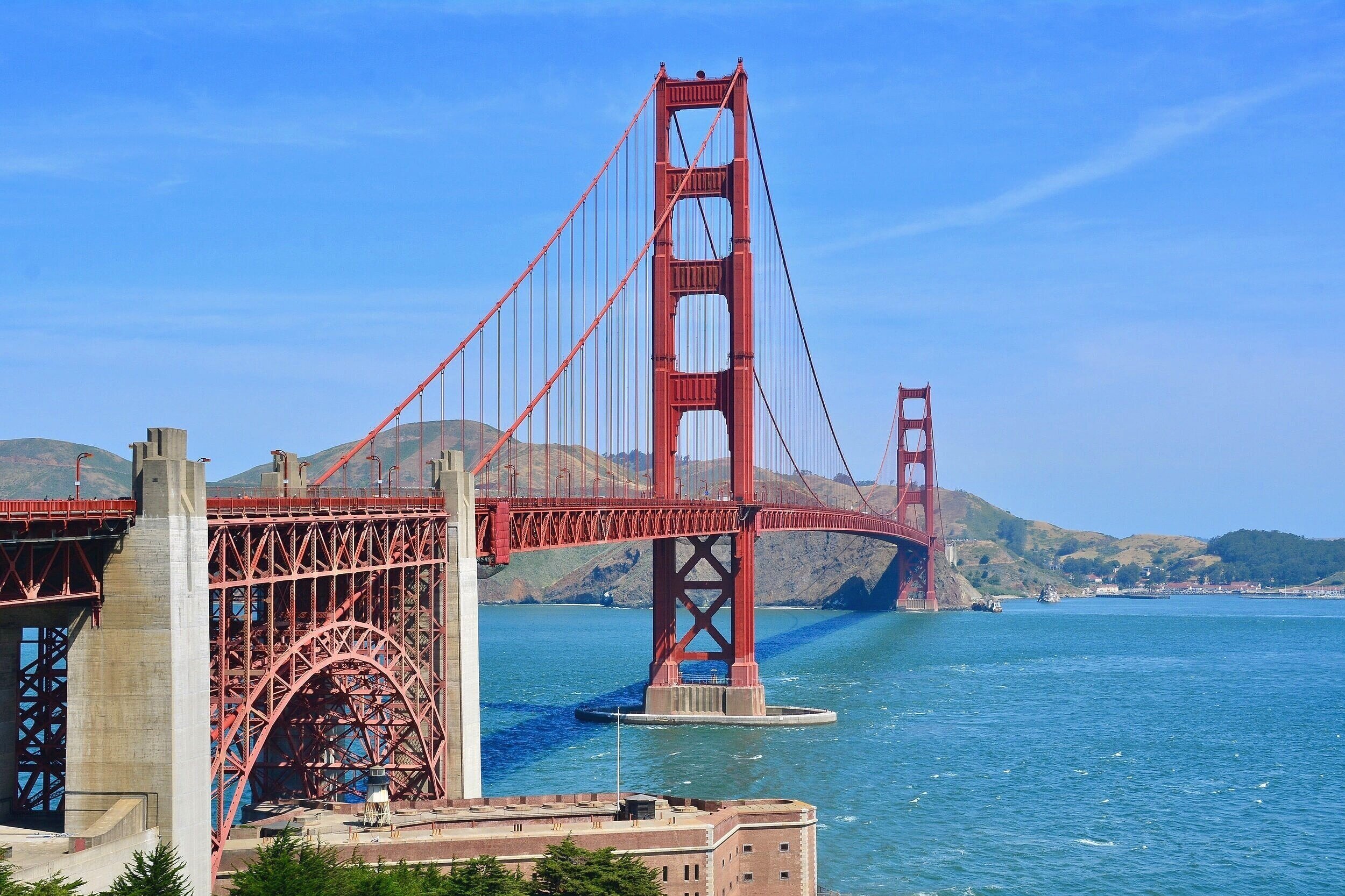 Crystal San Francisco Golden Gate Bridge Replica Elegant Souvenir