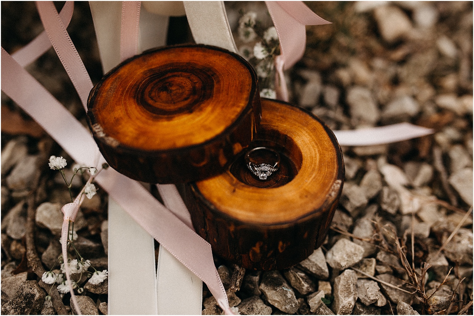 Matthew made this ring box for Stephanie. I'm AMAZED.