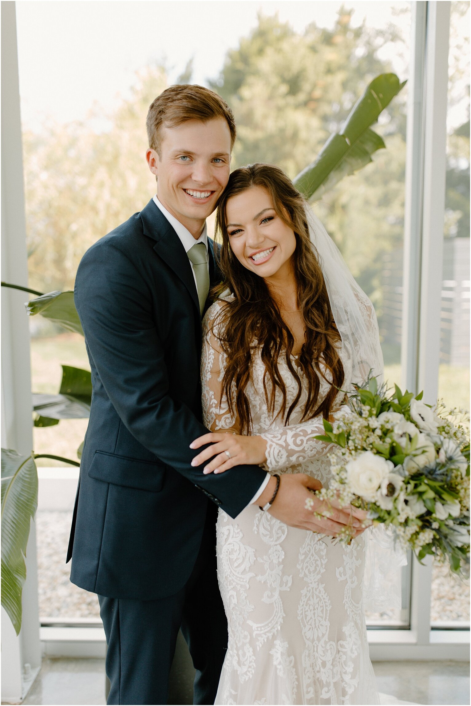 classy green and white greenhouse wedding missouri_2413.jpg