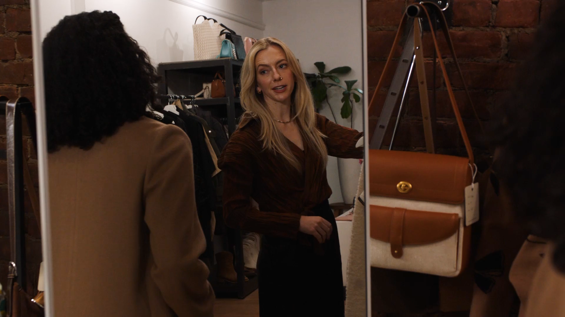 Law and Order SVU - Season 26 Episode 11 - 001.png