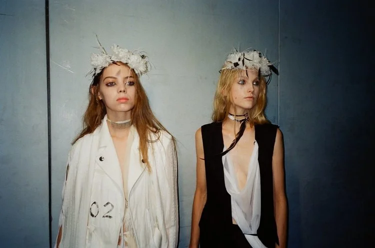 AnnDemeulemeester_Honigschreck_Backstage_Analog_5.jpg