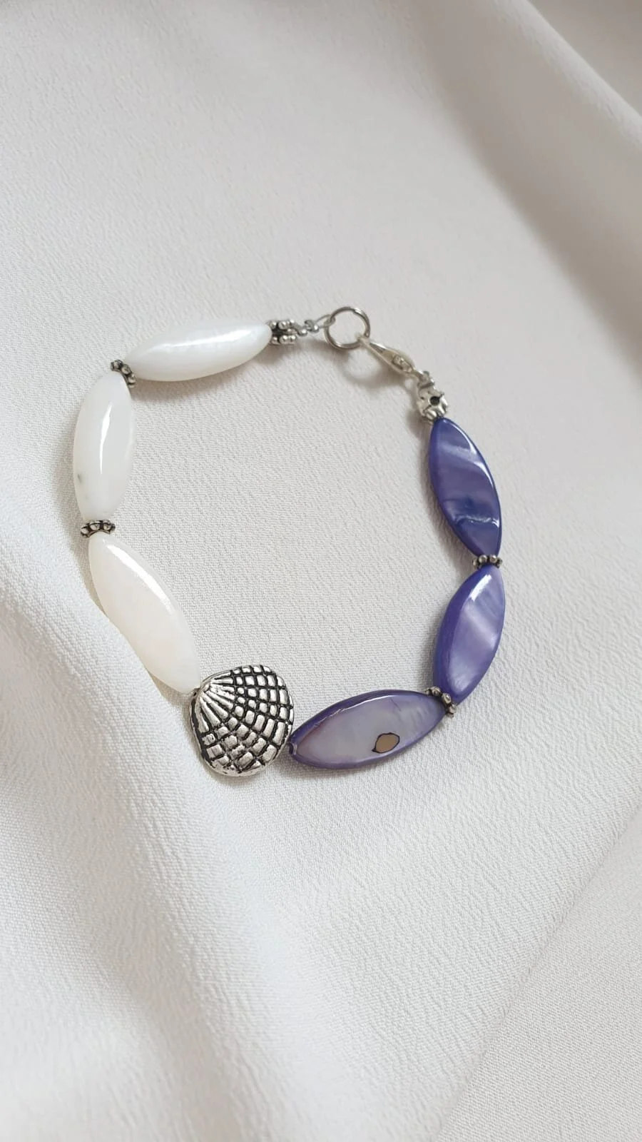 White & blue shell bracelet
