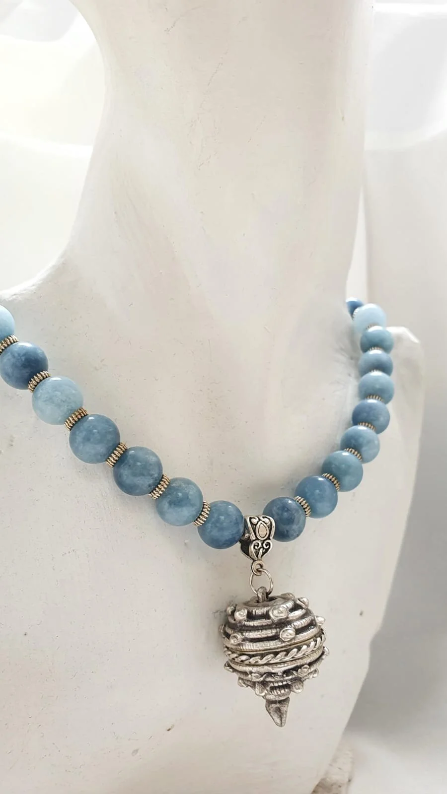 Blue agate with traditional Sibenik button