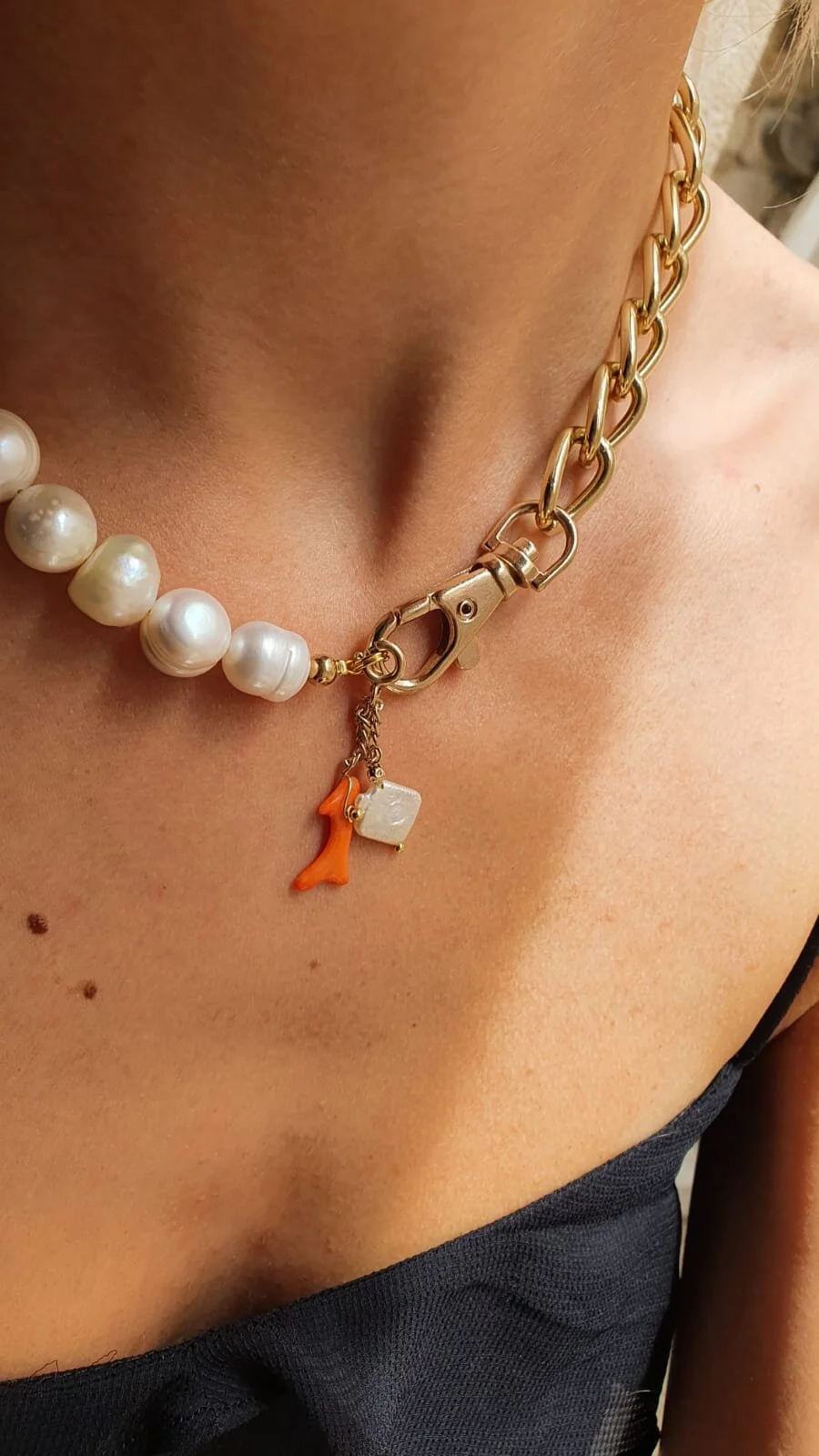 Large pearl & gold necklace