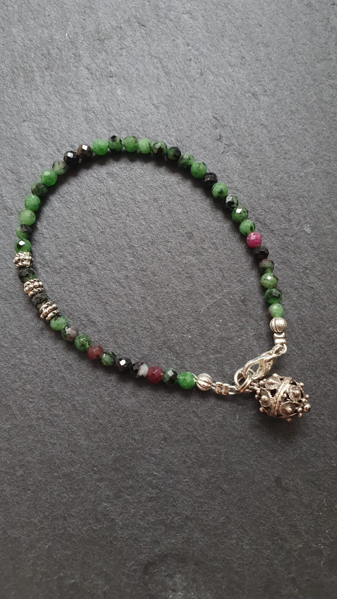 Ruby-in-zoisite & Dubrovnik button bracelet