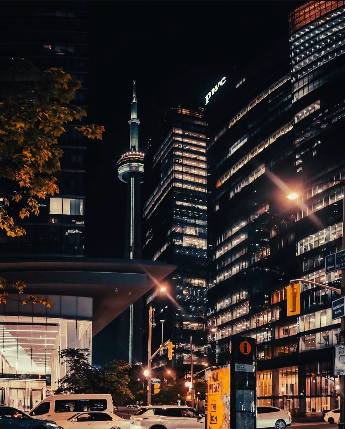 Some snaps @clemkphotography took of a previous trip in Toronto. Definitely giving big city cinematic. 

Stunning work!!