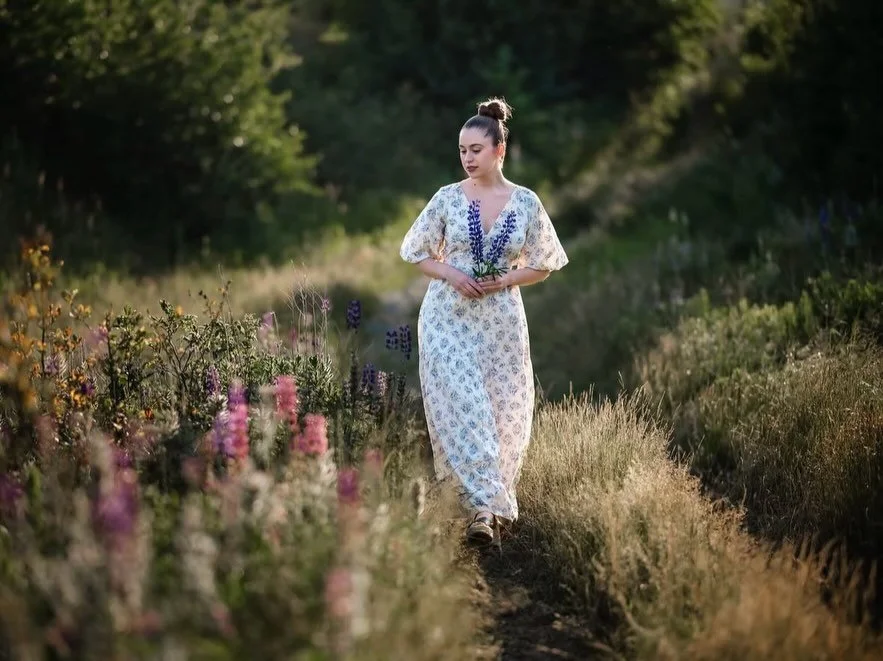 Throwback Thursday to a time where the snow didn&rsquo;t take over St. John&rsquo;s - aka our one small storm we&rsquo;ve had so far. 

Exploring the Lupins with Sophie and @carol_ann_ryan_photography