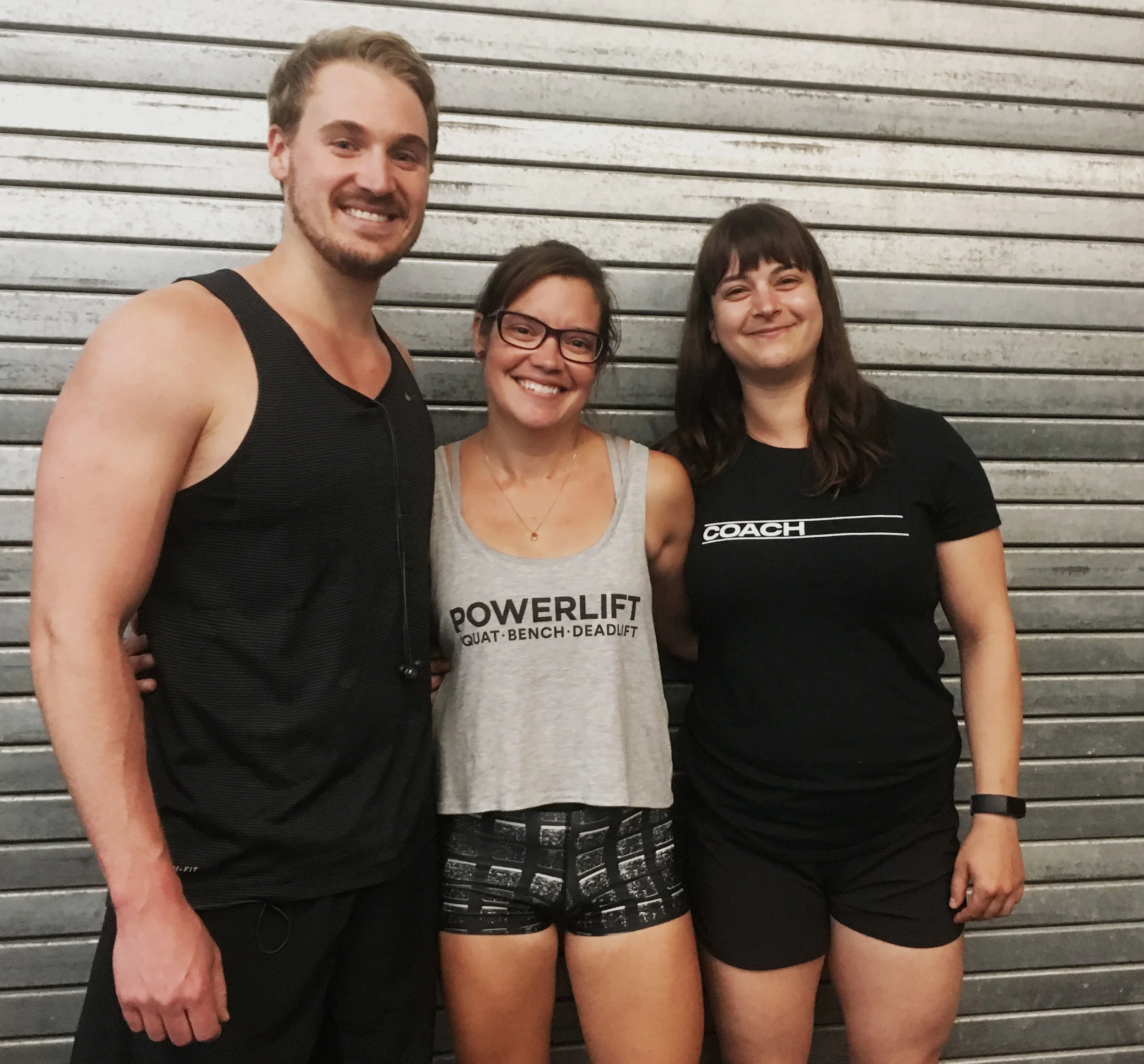 Dynamophilie en groupe. De la gauche vers la droite, Yovann, Sophie et Valérie.