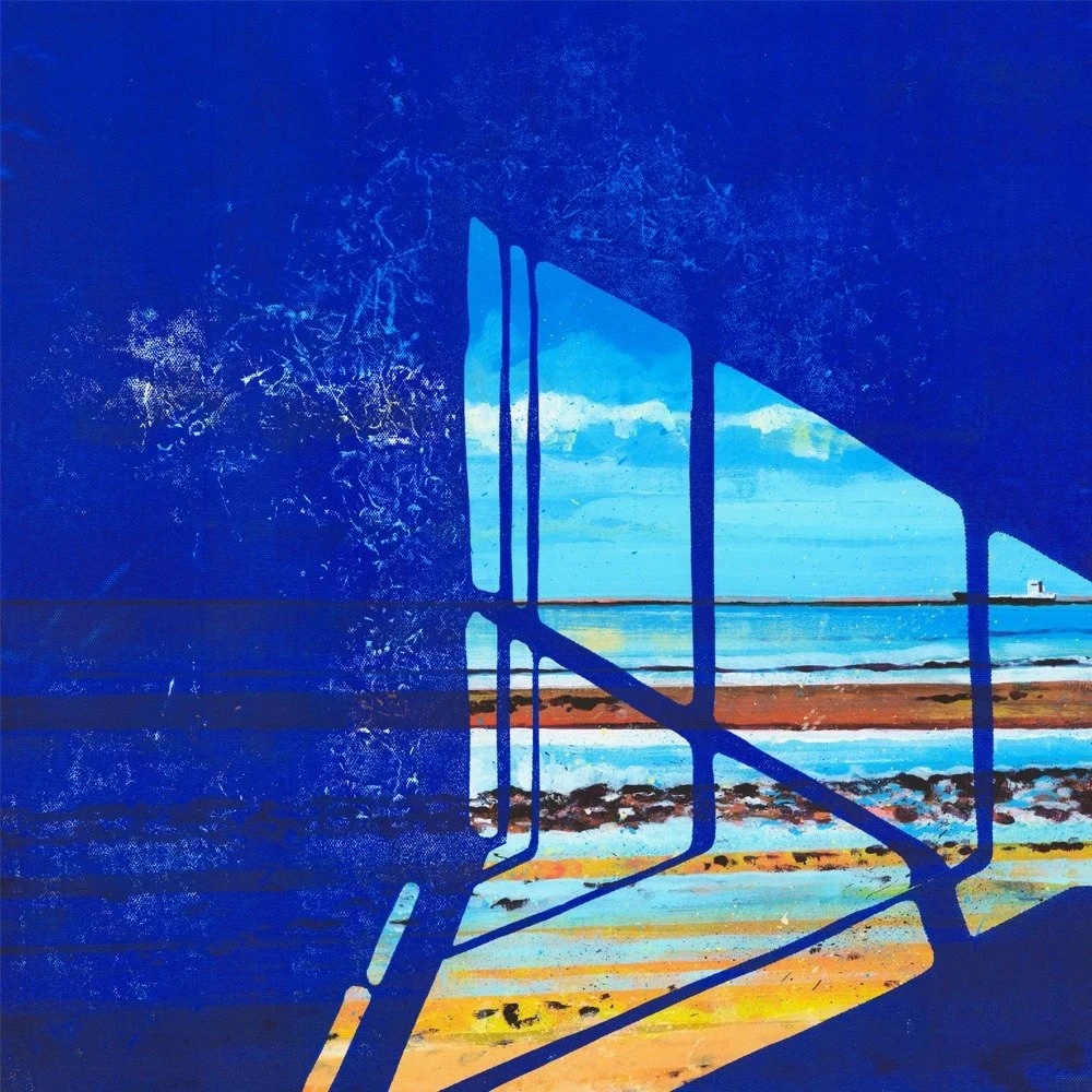 In the South East of England, London-born artist Erin Byrne @erinbyrne_artist has carved out a new world with her hybrid monoprints, merging paint with print. Photographer and firm friend Karen Louise George @karenlouisegeorge learns more about Erin&