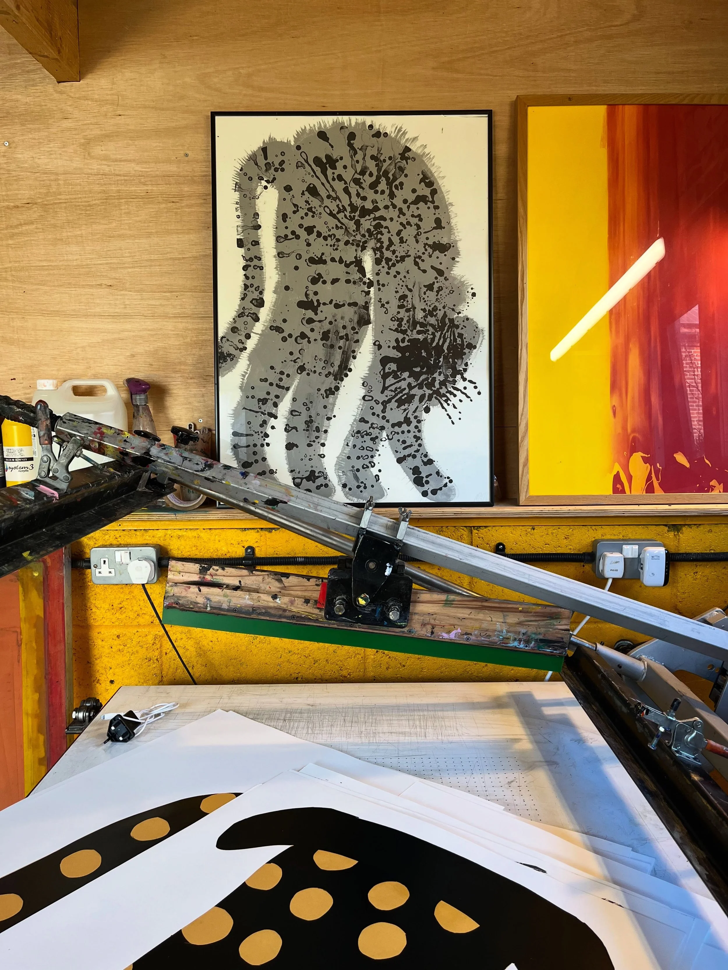 I had a brilliant start to the week at @studioalldaylong with Arthur Buxton - enjoying myself screenprinting rocks! Arthur kindly hosted us at his dreamy Airbnb for a couple of days whilst I did a short residency with him in his compact and inspiring