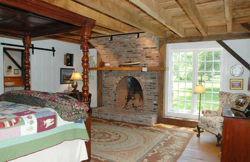 Master bdrm 256 copy.jpg