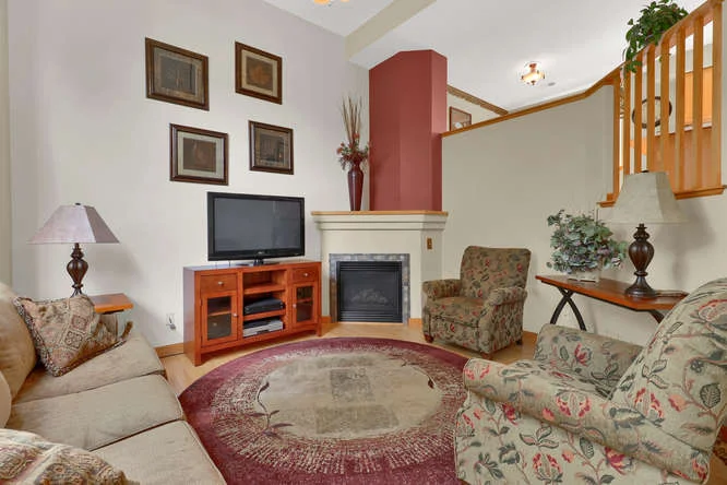 1101 21st Ave 11 Longmont CO-small-013-28-Living Room-666x444-72dpi.jpg