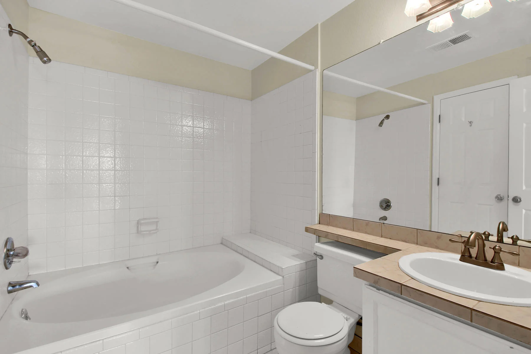 5620 W 80th Pl 72 Arvada CO-010-12-Bathroom-MLS_Size.jpg