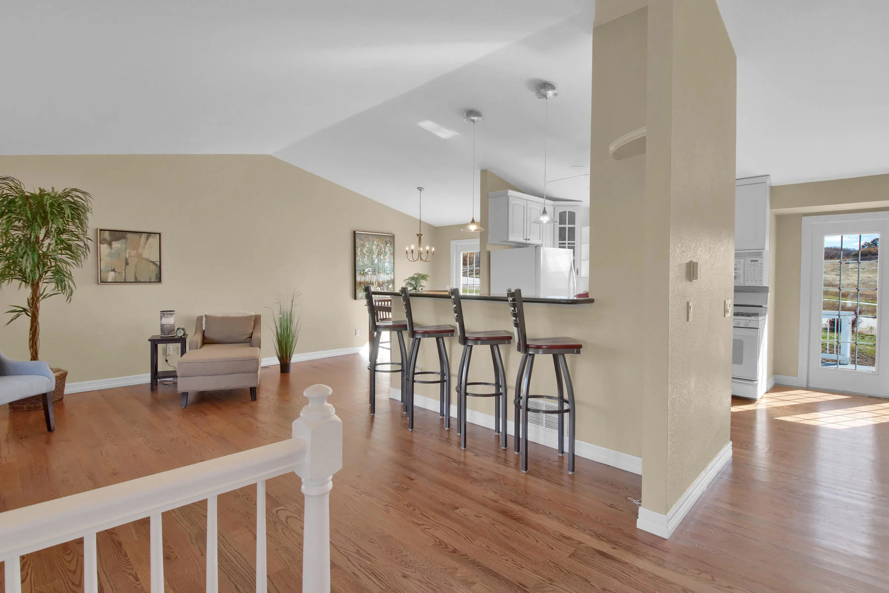 310 W Prestwick Way Castle-015-13-Foyer-MLS_Size.jpg