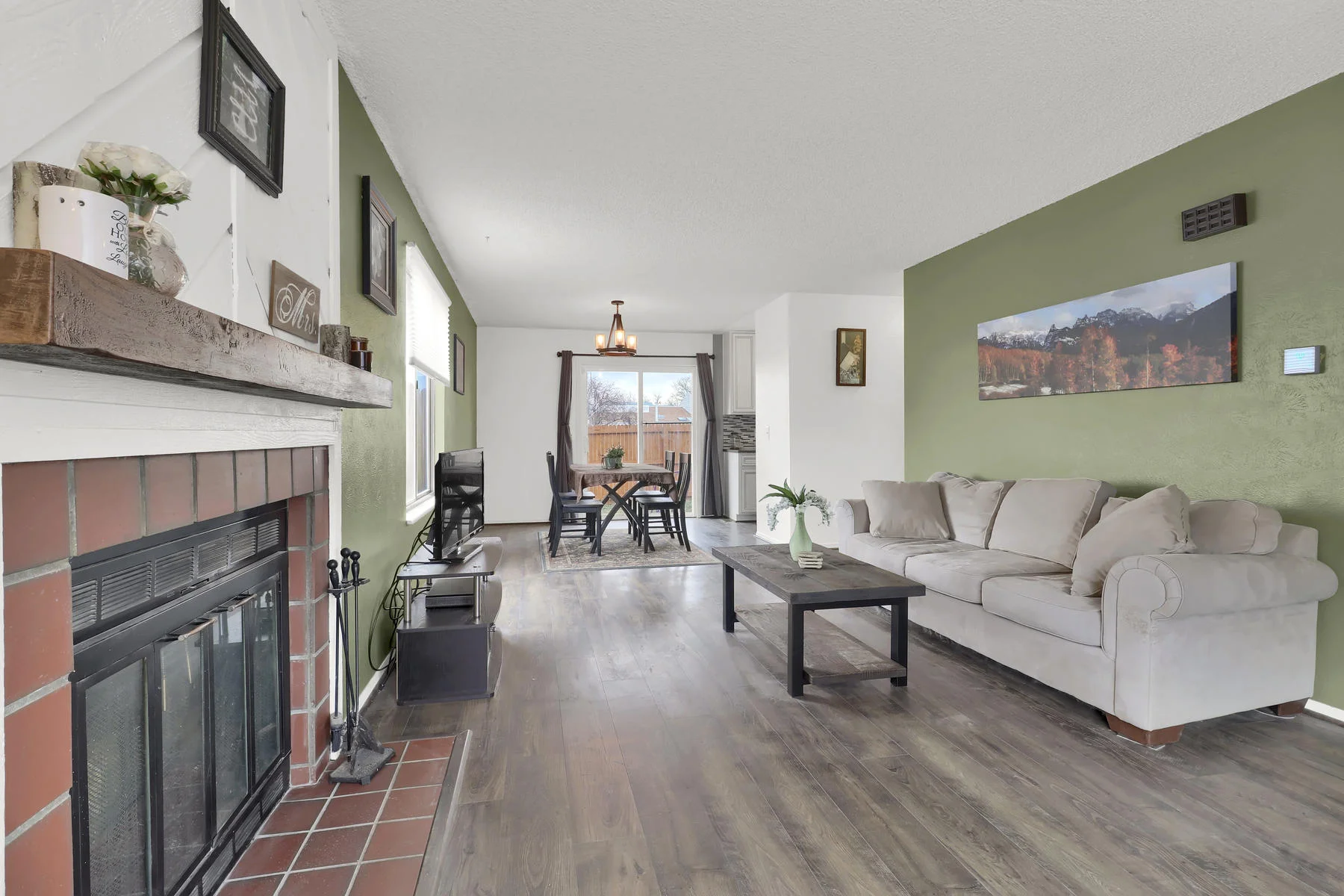 990 W 133rd Cir E Westminster-007-15-Living Room-MLS_Size.jpg