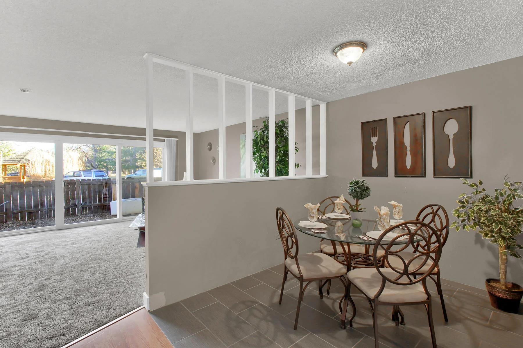 3000 Colorado Ave 120 E-013-21-Eating Area-MLS_Size.jpg