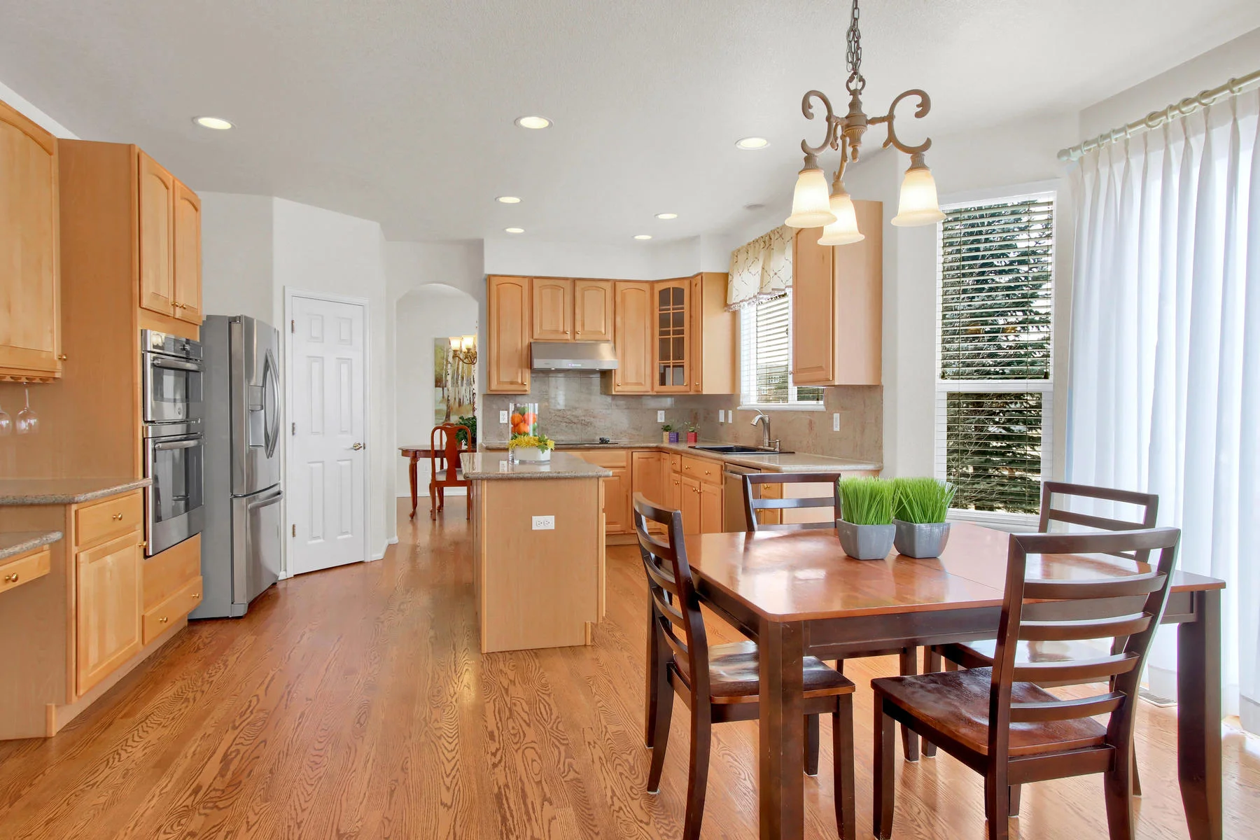 5447 Brookside Dr Broomfield-026-15-Kitchen-MLS_Size.jpg