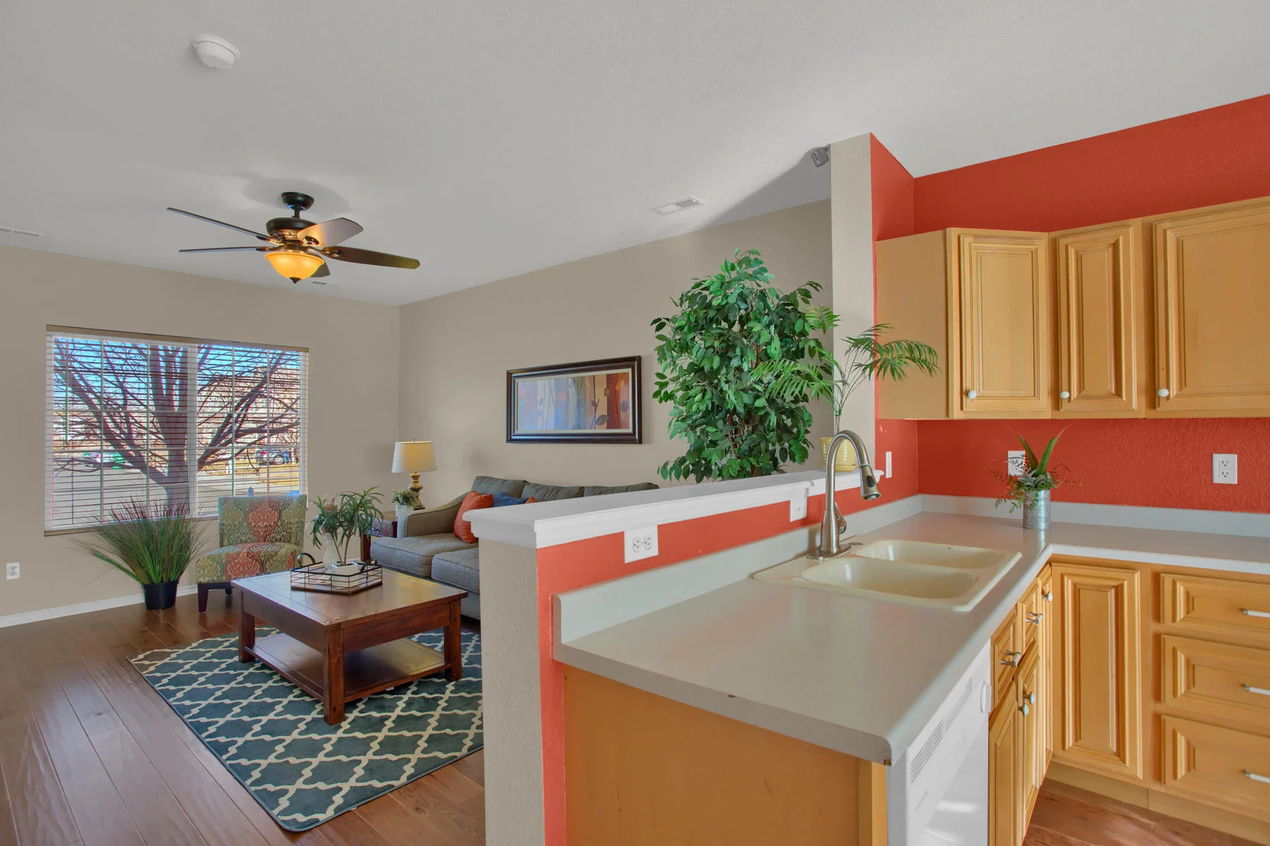 11662 Oakland Dr Commerce City-014-14-Kitchen-MLS_Size.jpg