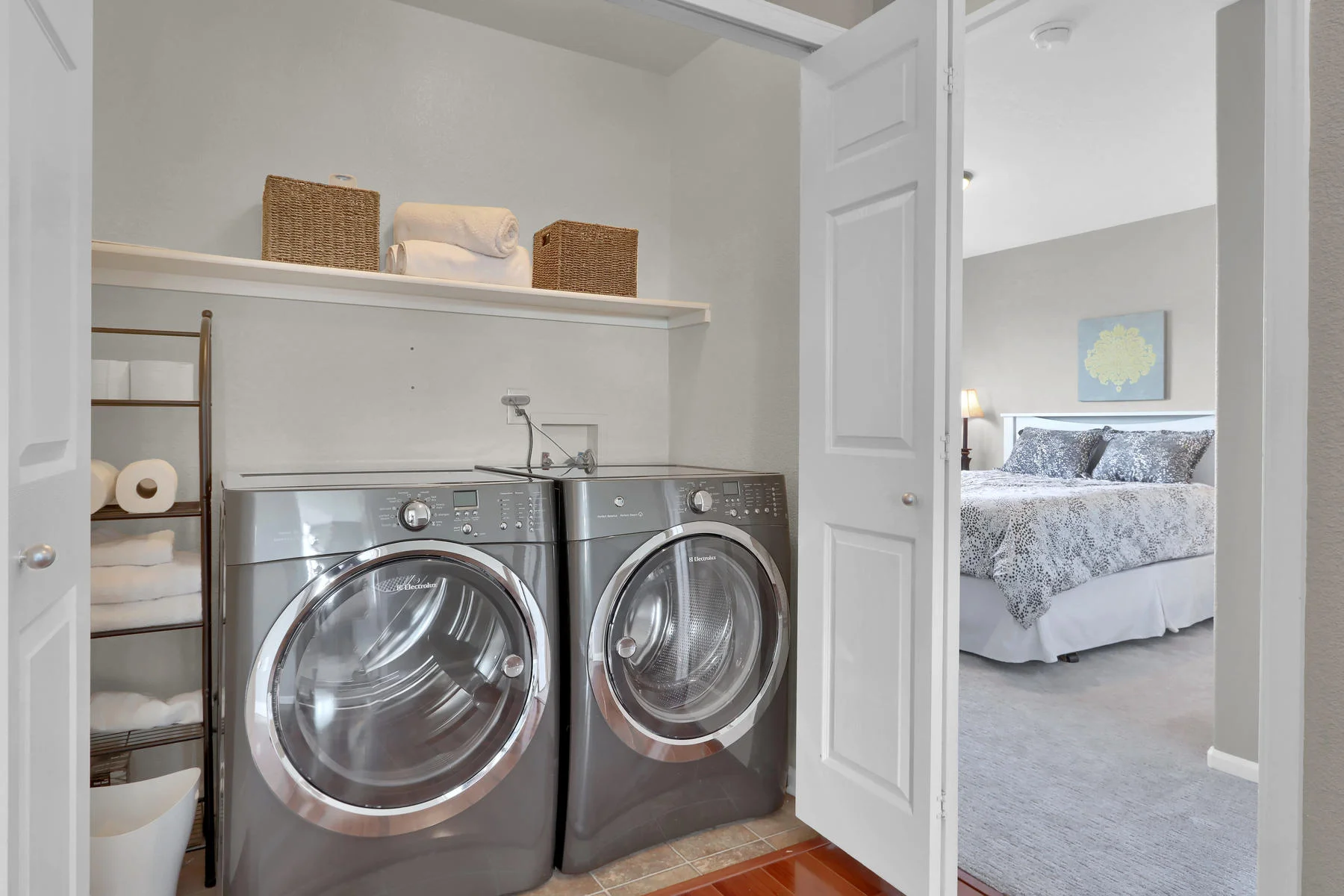 315 Andrew Dr Dacono CO 80514-016-21-Laundry-MLS_Size.jpg