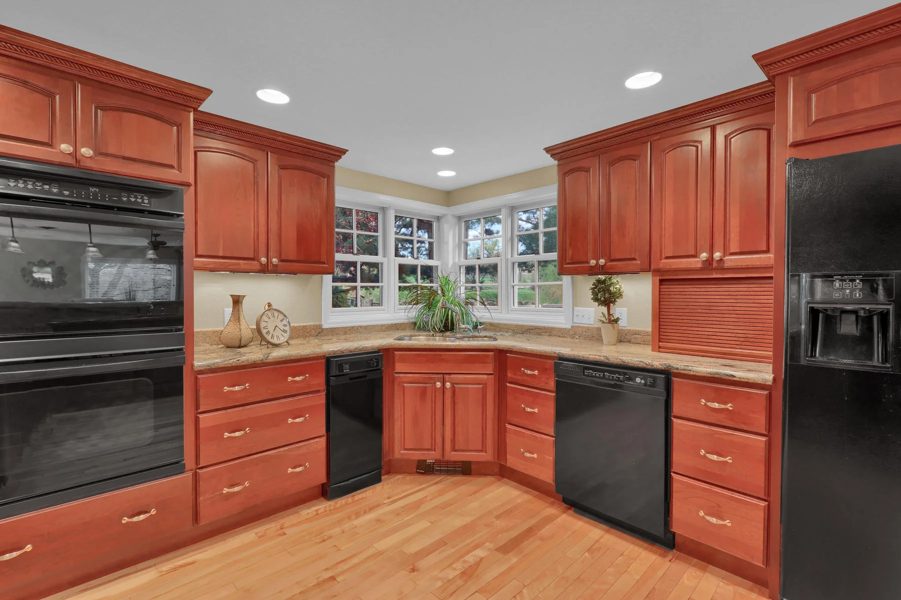3845 Everett St Wheat Ridge CO-025-34-Kitchen-MLS_Size.jpg