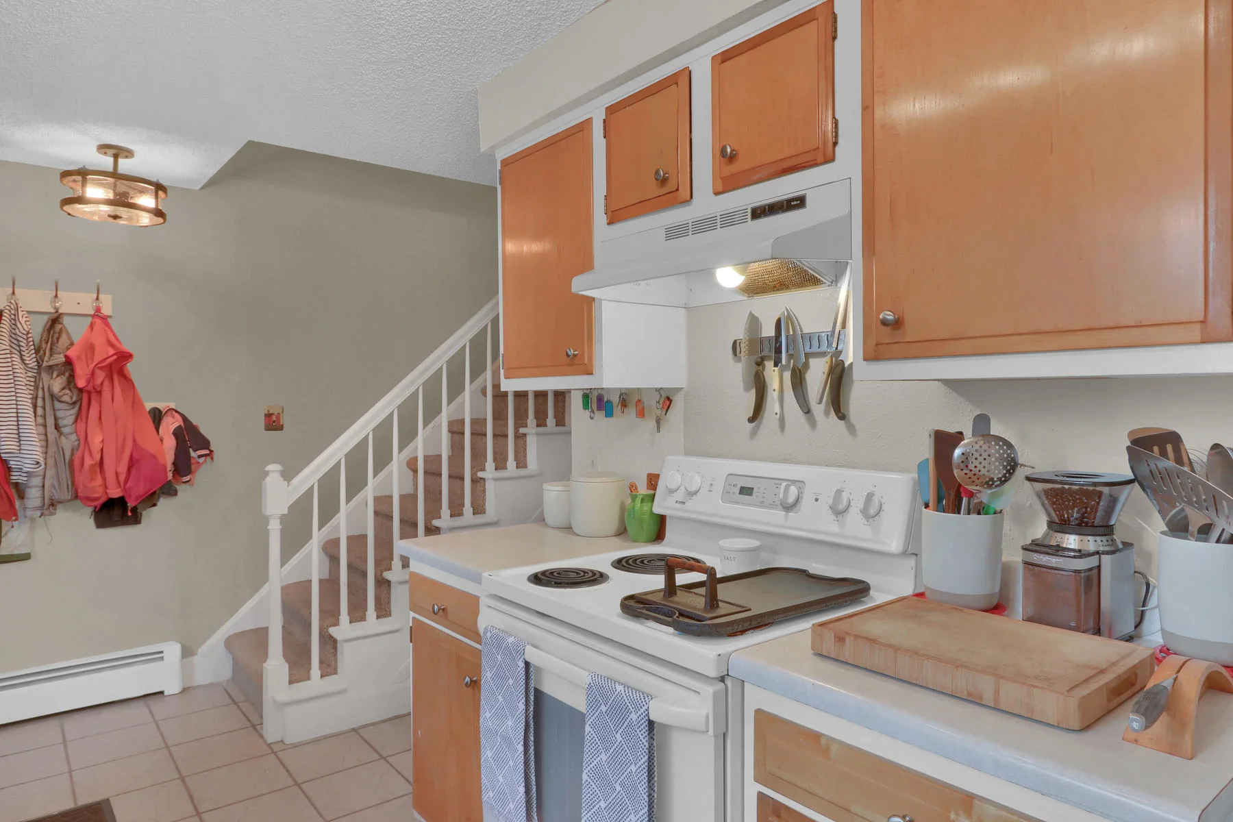 5820 Urban St Arvada CO 80004-009-14-Kitchen-MLS_Size.jpg