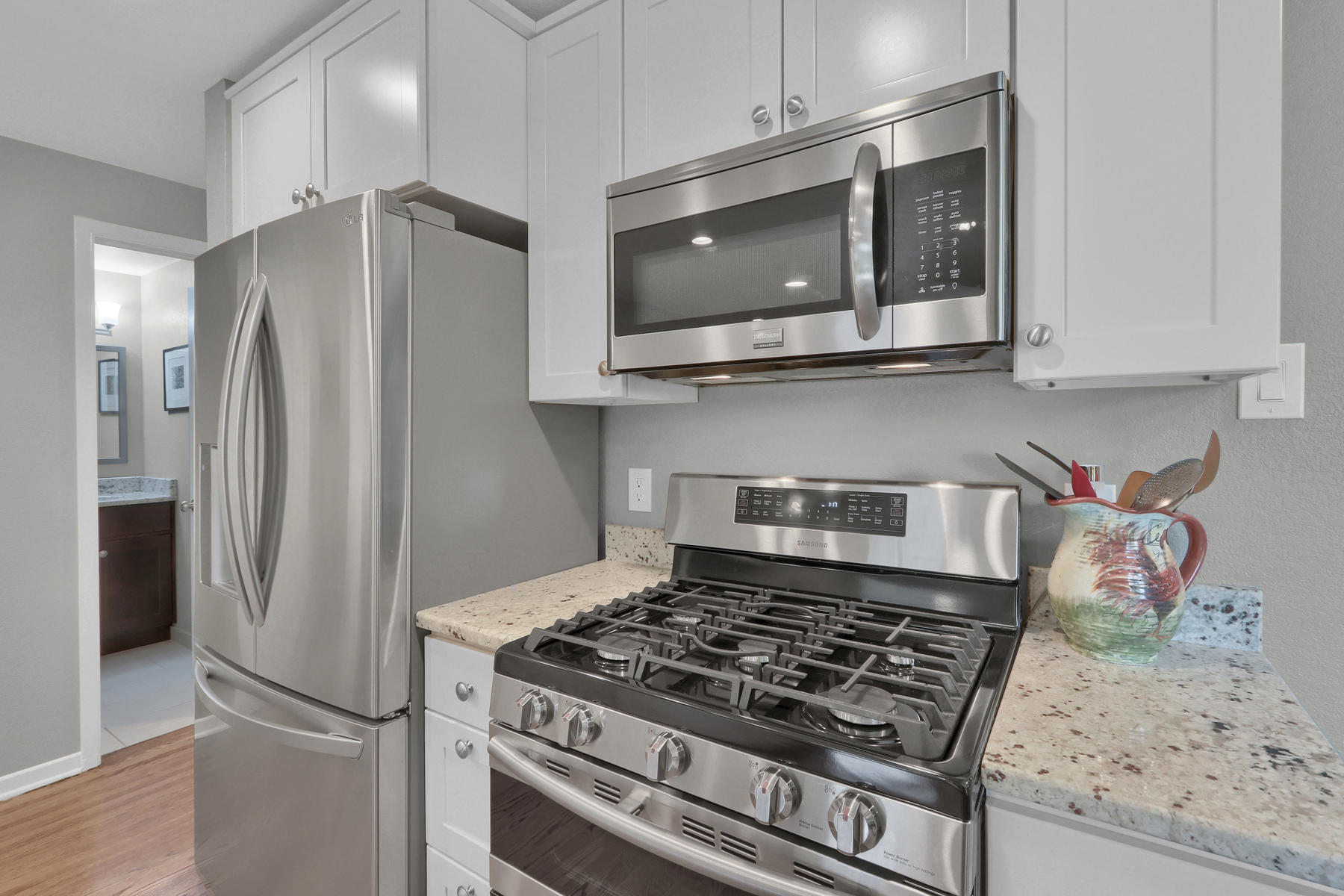 6112 Dudley Ct Arvada CO 80004-009-014-Kitchen-MLS_Size.jpg